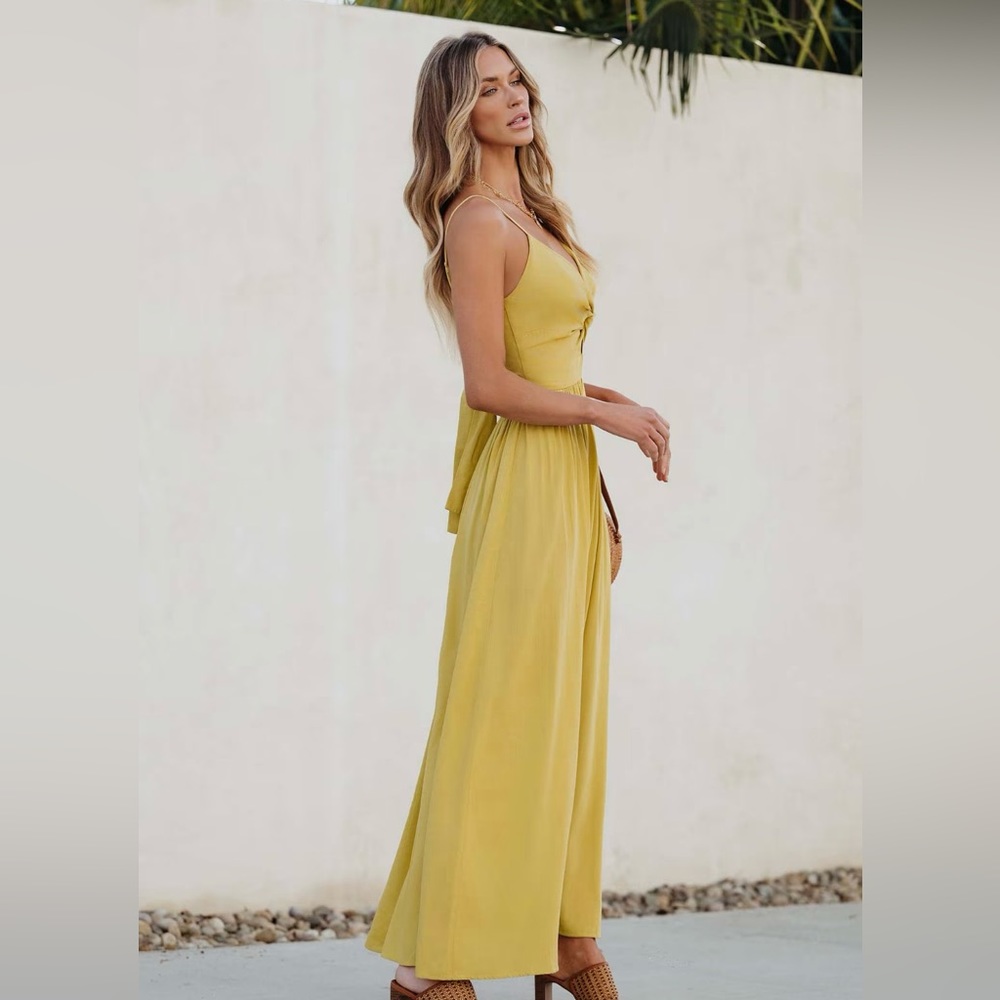 Front Twist & Keyhole Maxi Dress
